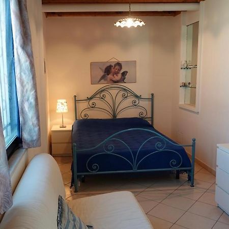 Ferienwohnung Luminoso Attico Trani Exterior foto