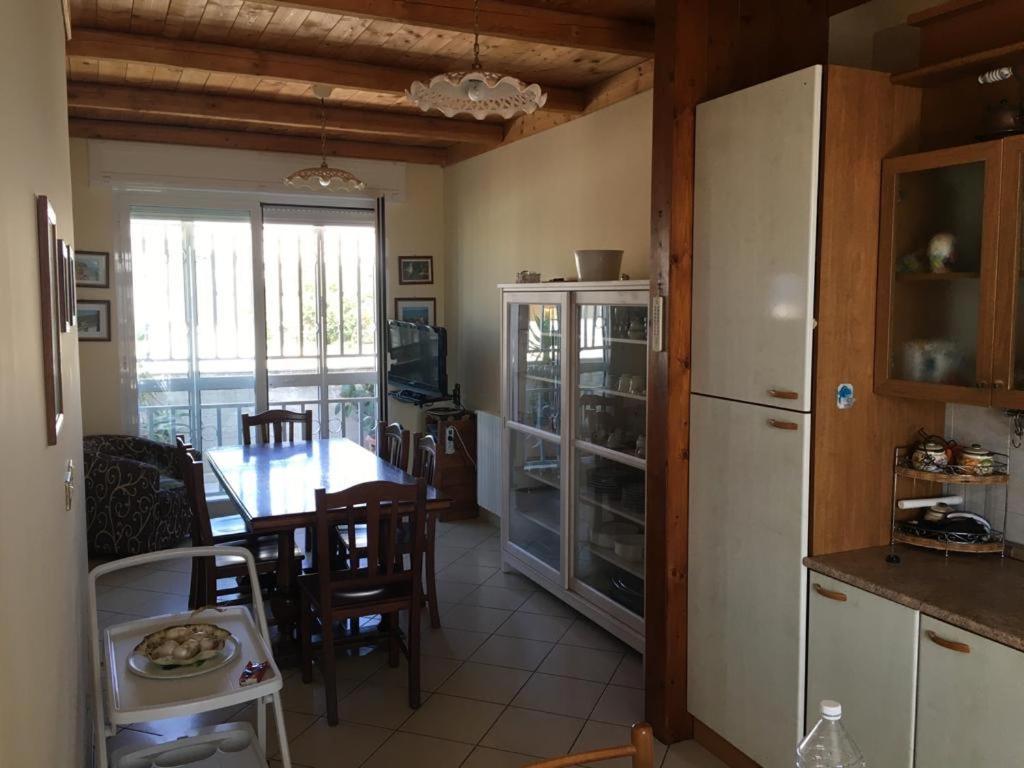 Ferienwohnung Luminoso Attico Trani Exterior foto